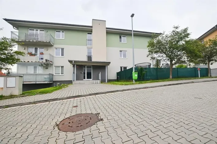 Pronájem bytu 2+kk, Praha - Kyje, Břeclavská, 50 m2