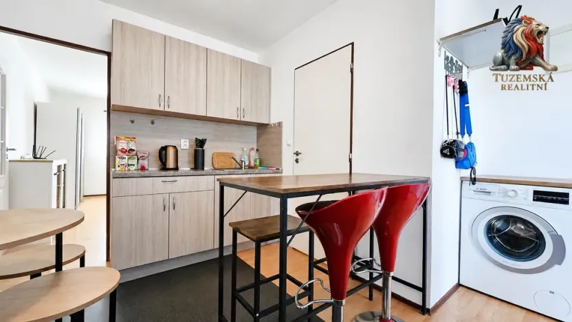 Pronájem bytu 1+1, Sebranice, 30 m2
