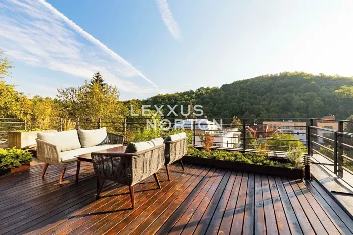 Pronájem bytu 6+kk a větší, Praha - Košíře, U Vojanky, 300 m2