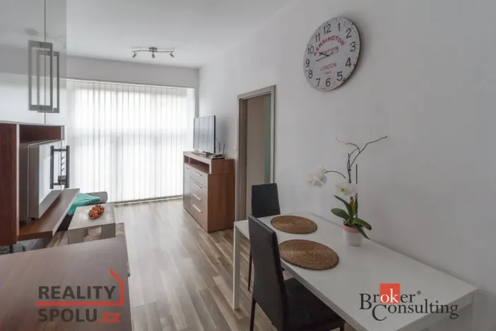 Pronájem bytu 2+kk, Žďár nad Sázavou - Žďár nad Sázavou 1, Jiřího z Poděbrad, 53 m2