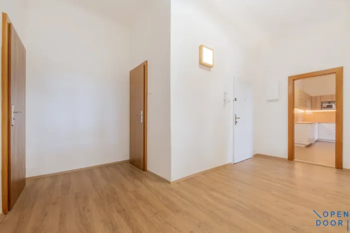 Pronájem bytu 3+1, Praha - Vinohrady, U Havlíčkových sadů, 100 m2