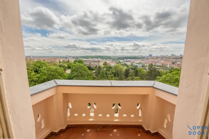 Pronájem bytu 3+1, Praha - Vinohrady, U Havlíčkových sadů, 100 m2