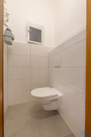 Pronájem bytu 3+1, Praha - Vinohrady, U Havlíčkových sadů, 100 m2