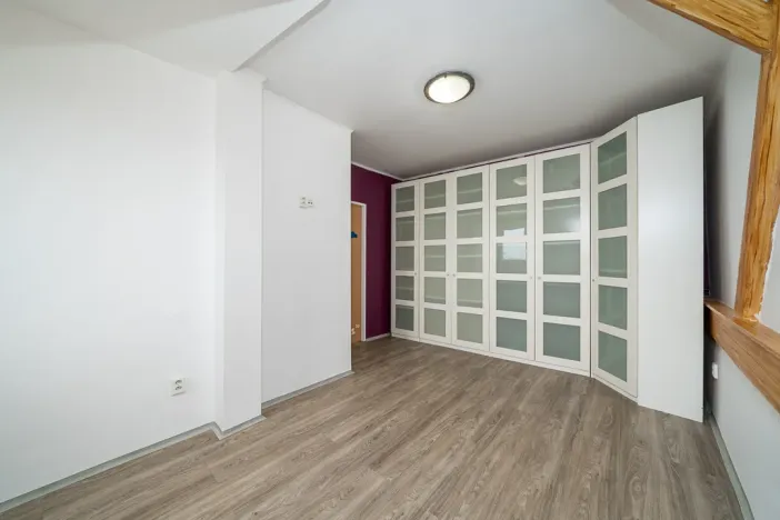 Prodej bytu 3+1, Olomouc, Chválkovická, 92 m2