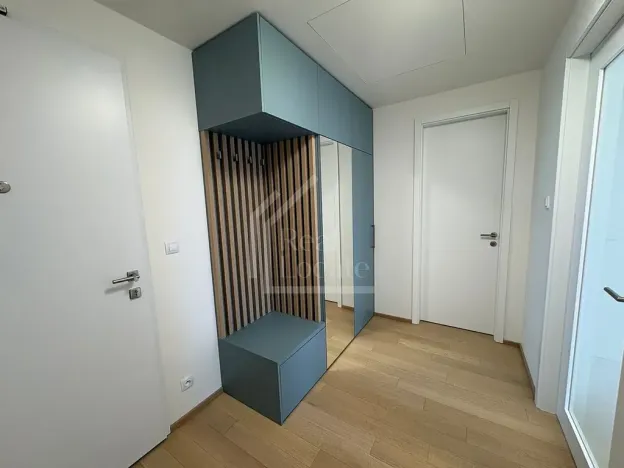 Pronájem bytu 2+kk, Praha - Holešovice, Jankovcova, 69 m2