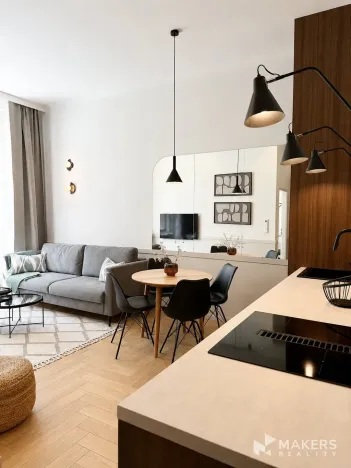 Pronájem bytu 2+kk, Praha - Karlín, Karlínské náměstí, 42 m2