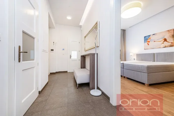 Prodej bytu 3+kk, Praha - Staré Město, Křižovnická, 71 m2