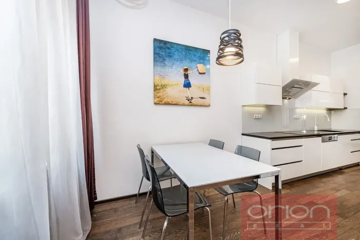 Prodej bytu 3+kk, Praha - Staré Město, Křižovnická, 71 m2