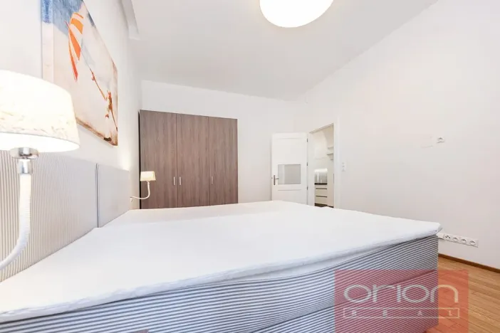 Prodej bytu 3+kk, Praha - Staré Město, Křižovnická, 71 m2