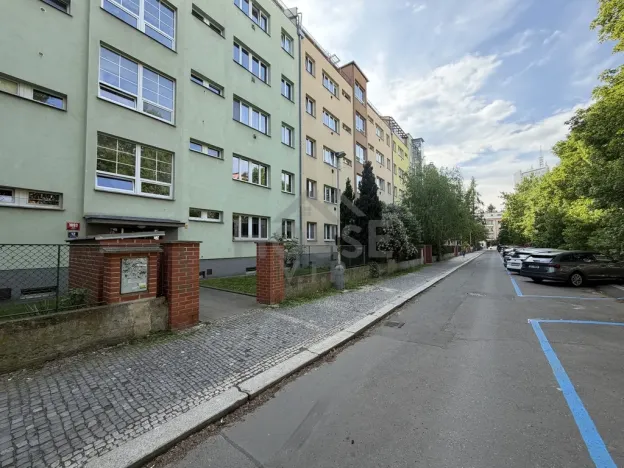 Prodej bytu 2+kk, Praha - Krč, Krchlebská, 40 m2