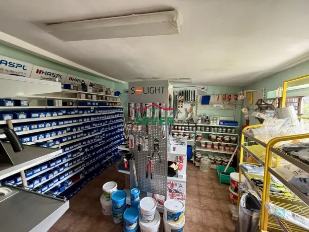 Prodej obchodního prostoru, Petrohrad - Černčice, 150 m2