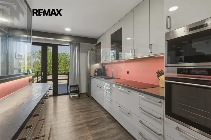 Prodej vícegeneračního domu, Vrané nad Vltavou, Ve Strouze, 182 m2