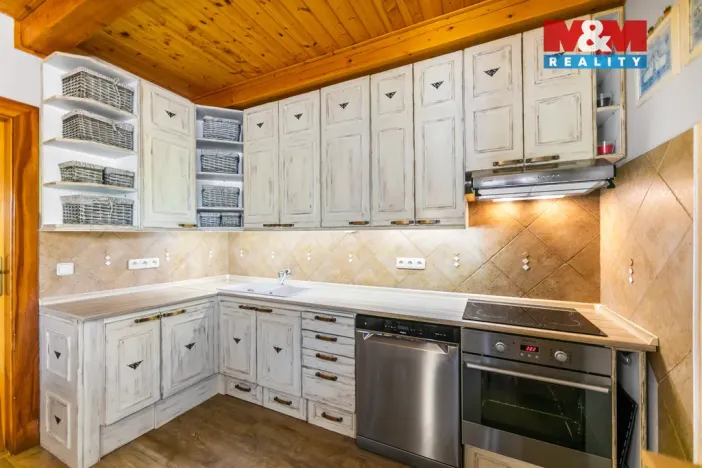 Prodej rodinného domu, Postoloprty - Strkovice, 180 m2