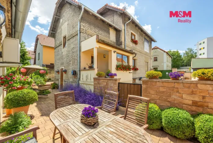 Prodej obchodního prostoru, Kladno - Kročehlavy, Vrchlického, 163 m2