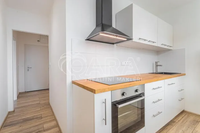 Pronájem bytu 2+1, Praha - Malešice, Počernická, 52 m2