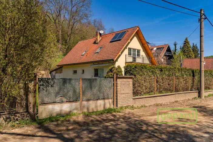 Prodej rodinného domu, Čisovice - Bojov, 170 m2