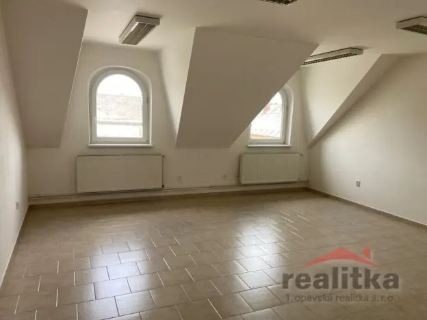 Prodej obchodního prostoru, Opava - Jaktař, Přemyslovců, 525 m2
