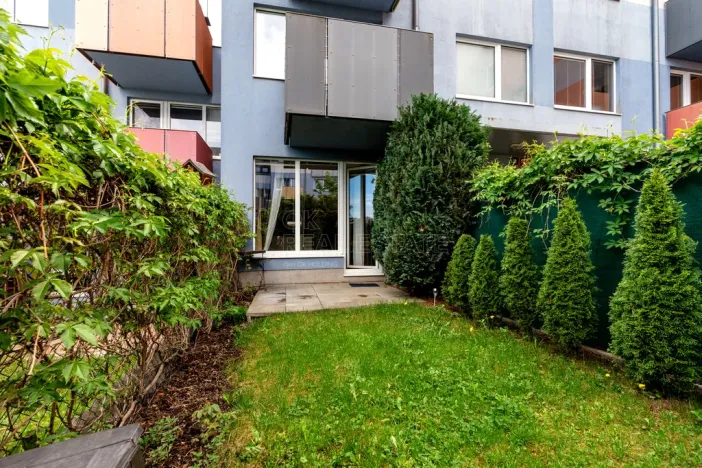 Pronájem bytu 1+kk, Praha, Herlíkovická, 31 m2