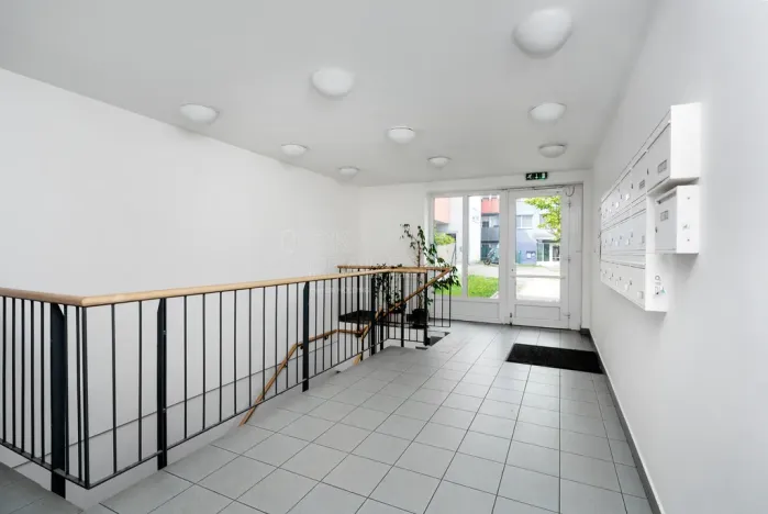 Pronájem bytu 1+kk, Praha, Herlíkovická, 31 m2