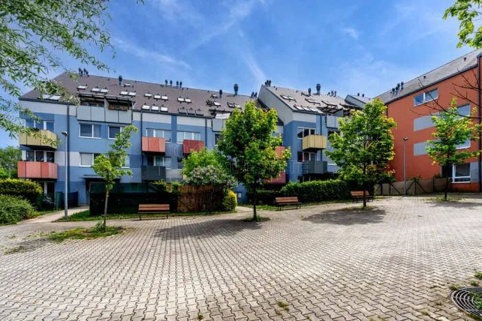 Pronájem bytu 1+kk, Praha, Herlíkovická, 31 m2