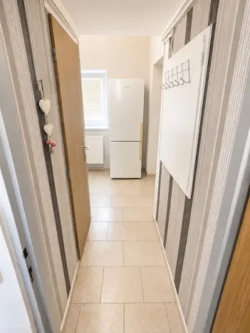 Pronájem bytu 2+kk, Ústí nad Labem - Neštěmice, Májová, 42 m2
