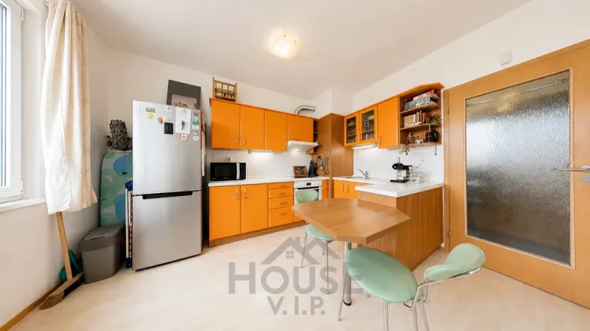 Prodej bytu 1+kk, Praha - Stodůlky, Na Výrovně, 37 m2