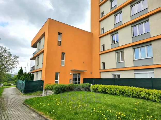 Prodej bytu 1+kk, Praha - Stodůlky, Na Výrovně, 37 m2