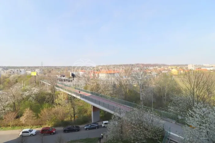 Pronájem bytu 2+kk, Praha - Hloubětín, Nademlejnská, 44 m2