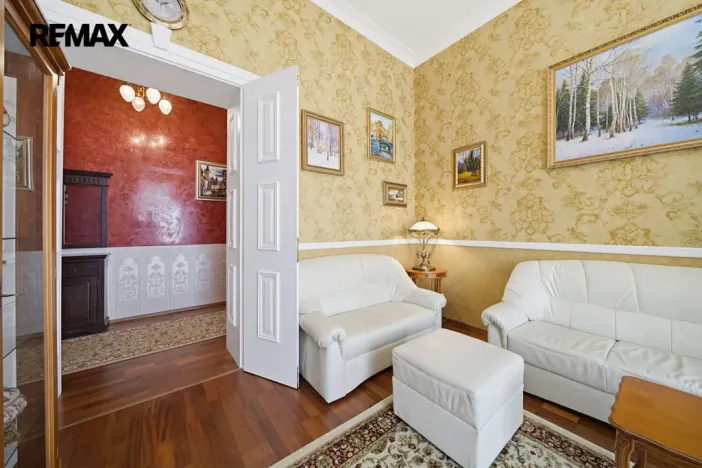 Prodej bytu 2+1, Karlovy Vary, Libušina, 66 m2