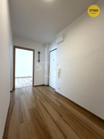 Pronájem bytu 1+1, Ostrava - Poruba, 38 m2