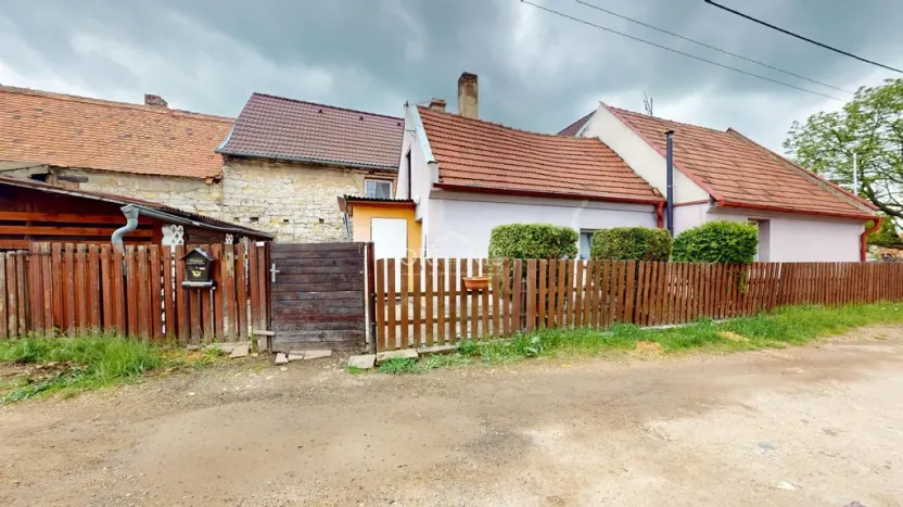 Prodej rodinného domu, Žatec - Bezděkov, 90 m2