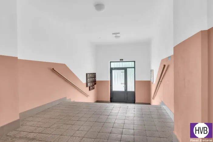 Prodej bytu 3+kk, Praha, Černokostelecká, 61 m2