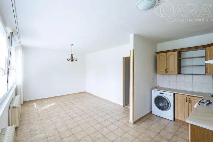 Pronájem bytu 2+kk, Praha - Karlín, Nekvasilova, 41 m2