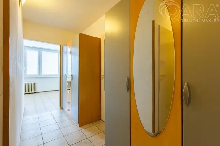 Pronájem bytu 2+kk, Praha - Karlín, Nekvasilova, 41 m2