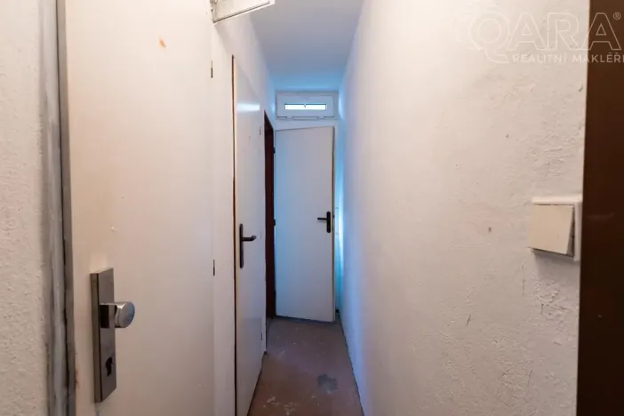 Pronájem bytu 2+kk, Praha - Karlín, Nekvasilova, 41 m2