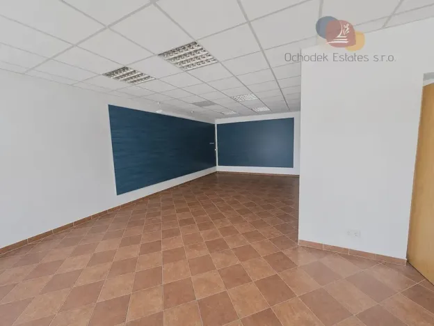 Prodej obchodního prostoru, Šumperk, Uničovská, 1694 m2