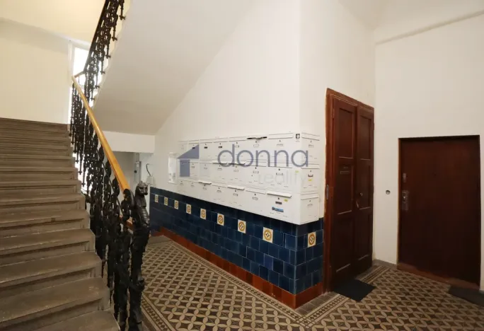 Pronájem bytu 2+kk, Praha, Varšavská, 57 m2