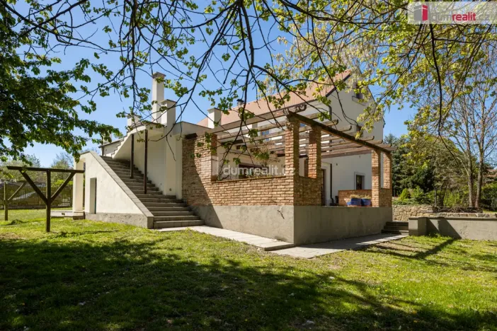 Prodej rodinného domu, Pyšely - Zaječice, 266 m2