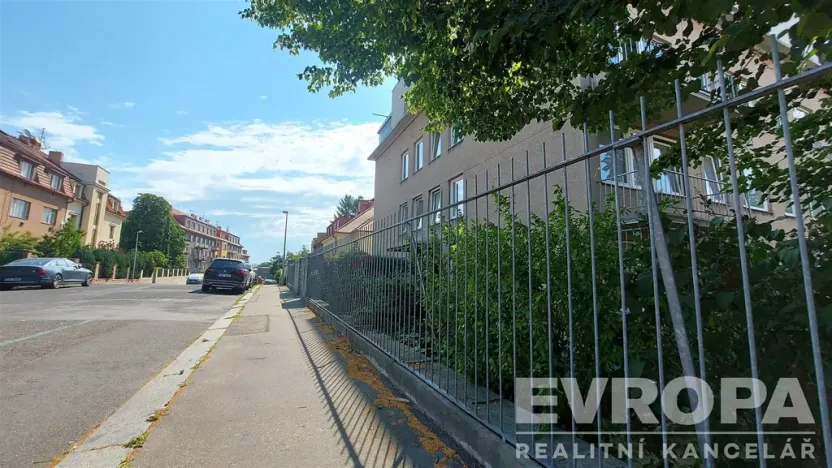 Prodej bytu 2+1, Praha - Smíchov, Fráni Šrámka, 54 m2