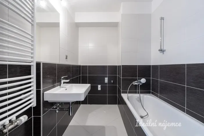 Pronájem bytu 3+kk, Praha - Dolní Měcholupy, Honzíkova, 67 m2