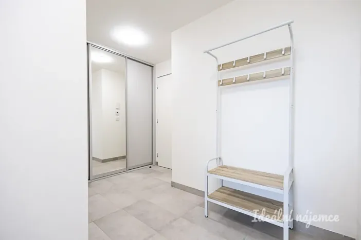 Pronájem bytu 2+kk, Praha - Strašnice, Strančická, 49 m2