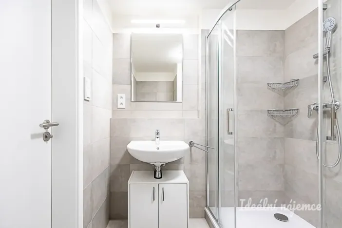 Pronájem bytu 2+kk, Praha - Strašnice, Strančická, 49 m2