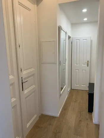 Pronájem bytu 2+1, Praha - Nové Město, Rumunská, 64 m2
