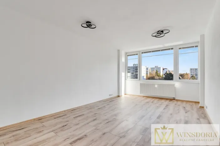 Pronájem bytu 2+kk, Praha, Olštýnská, 36 m2