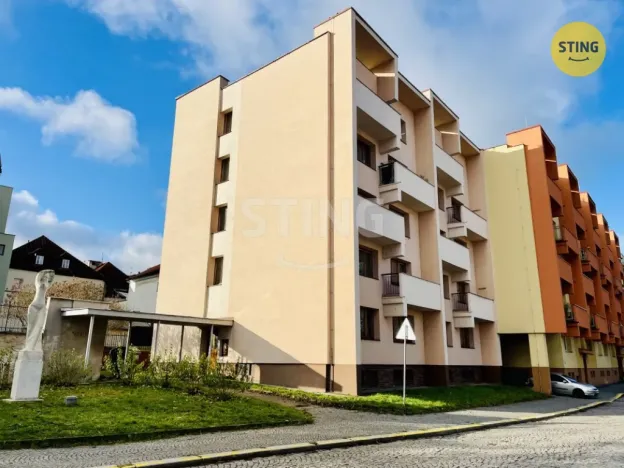 Pronájem bytu 3+1, Pardubice, Na Třísle, 90 m2