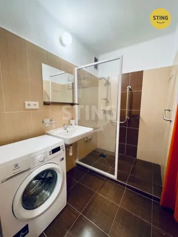 Pronájem bytu 3+1, Pardubice, Na Třísle, 90 m2