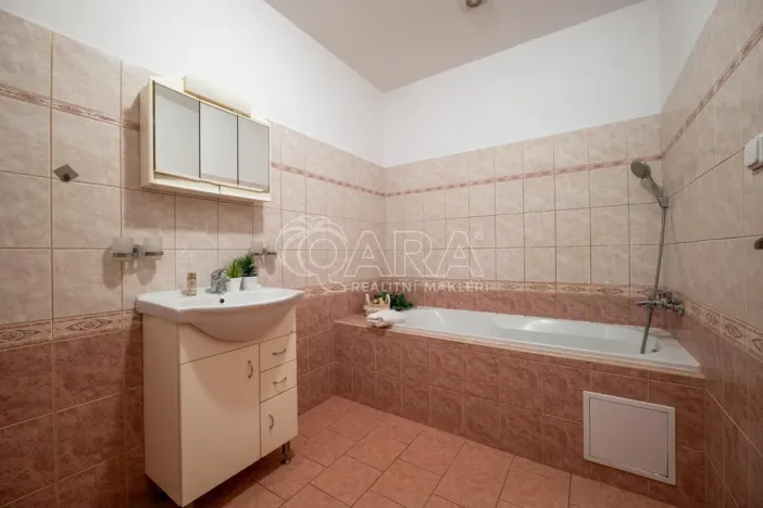 Pronájem bytu 2+1, Rakovník - Rakovník II, Ottova, 70 m2