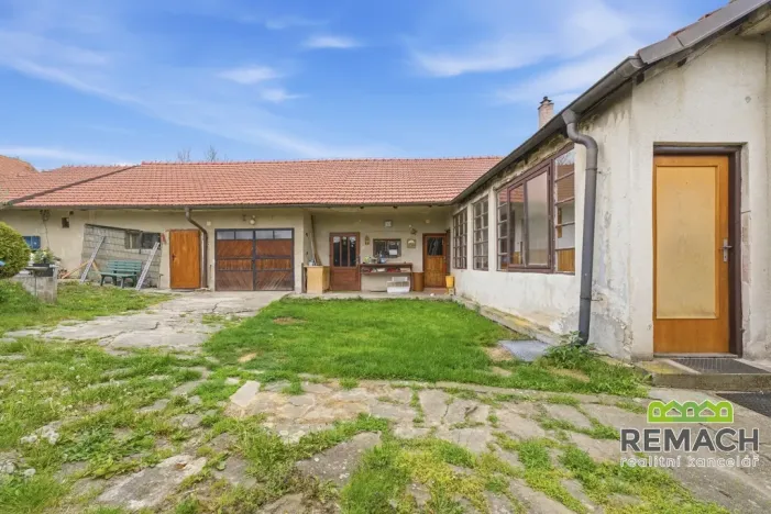 Prodej rodinného domu, Záhorovice, 308 m2
