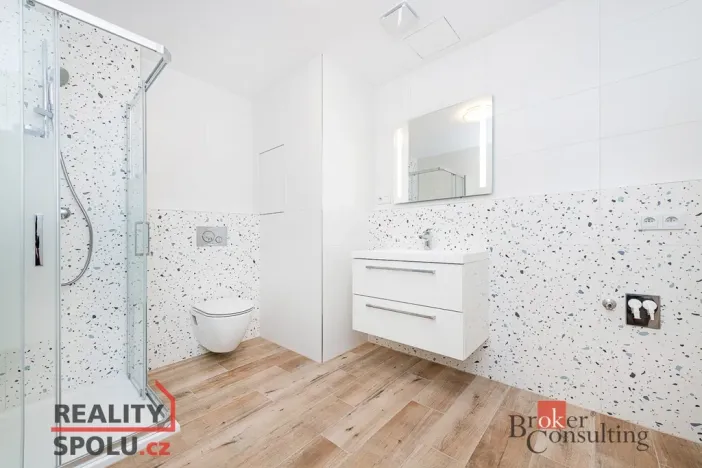 Pronájem bytu 1+kk, Plzeň, Železná, 40 m2