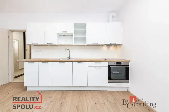 Pronájem bytu 1+kk, Plzeň, Železná, 40 m2